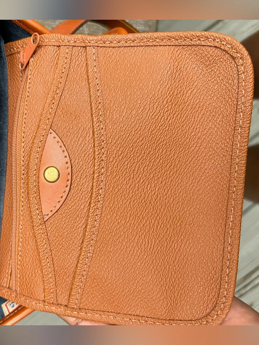 Dooney & Bourke bags that